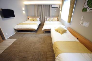 Koti Sopo Universal Bay 1 by Liaison