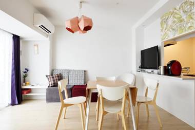 Namba 2 bedroom apartment 1 min to Nippombashi