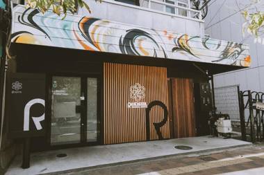 R Hostel Namba south