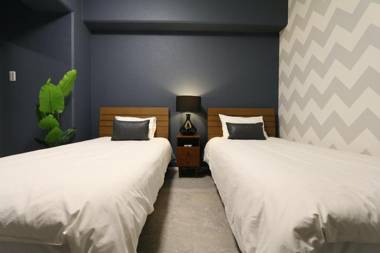 EG33 Elizabeth Garden