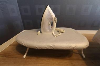 EG52 Elizabeth Garden