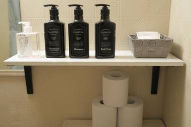 WEST WOOD GUEST ROOM