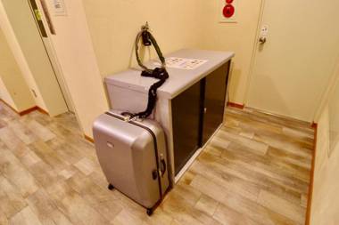 402 Dotonbori East Art Hotel