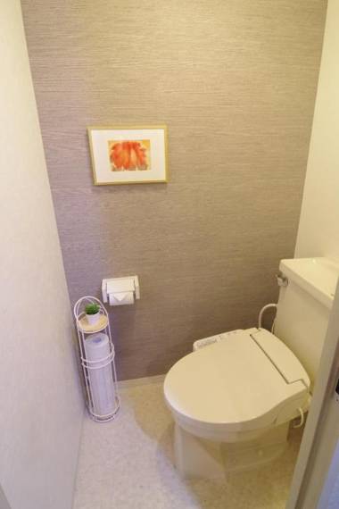 502 Dotonbori East Art Hotel