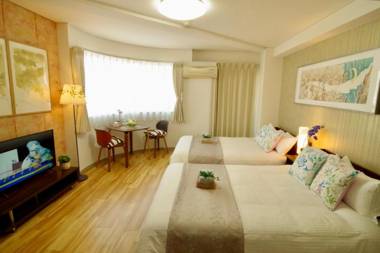 602 Dotonbori East Art Hotel