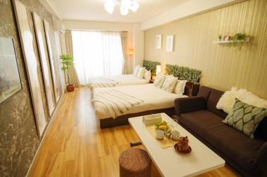 806 Dotonbori East Art Hotel