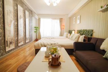 806 Dotonbori East Art Hotel