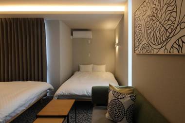 Koti Sopo Universal Bay 2 by Liaison