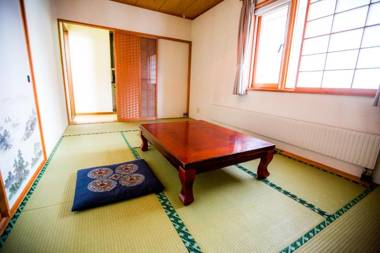 Rusutsu Lodges Pension Lilla Huset