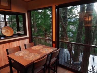 Gableview Forest Inn