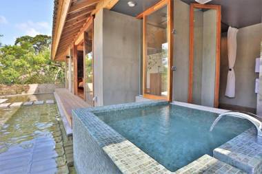 KAWASEMINOSU (MUKAKA VILLA)