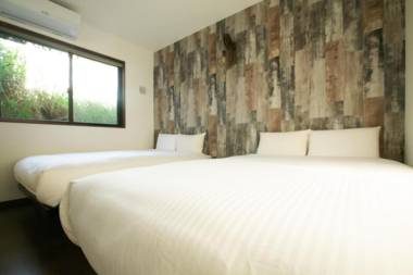 屋上付きデザイナーズ物件--ダブルベッド8台1人1台で広々使える--BBQ--4台駐車可能--CycloVilla--