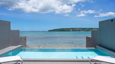 Feliz Villa Suite Kourijima View