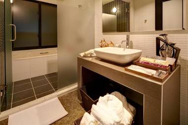 Secret House MAKISHI