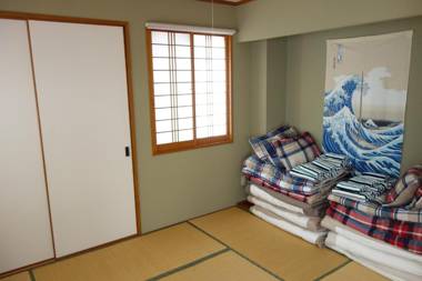 Okinawa Naha Rakuraku House