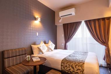 Mr. Kinjo in Sakaemachi