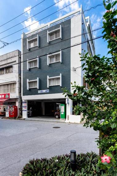 Type C Room 40平米 -ウル エスポワール那覇-