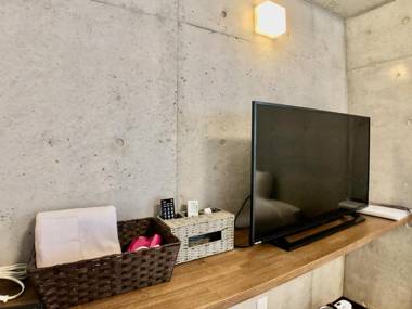 Little Island Okinawa Kumoji