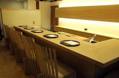 Traditional Kyoto Inn serving Kyoto cuisine IZYASU - Former Ryokan Izuyasui