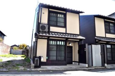 和の空間とお庭と檜のお風呂を満喫 Kamon Inn 東寺