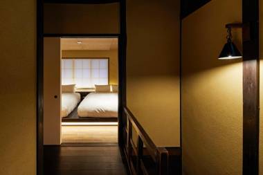 Kyoto Urushiro Wakasaya by YADORU KYOTO HANARE