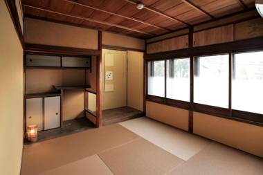 Kiyomizuan 清水庵 車庫2台 ビフォアアフターの匠 坂田基禎さん改築の京町家