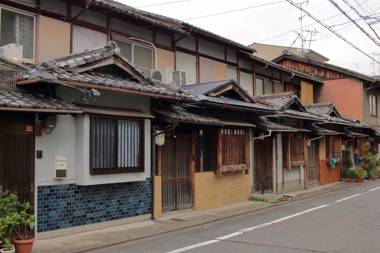 Kyo Maimai Near World Heritage Toji Temple