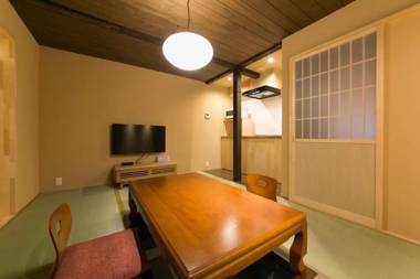 Kosetsu muslim friendly Easy access to Kyoto STA