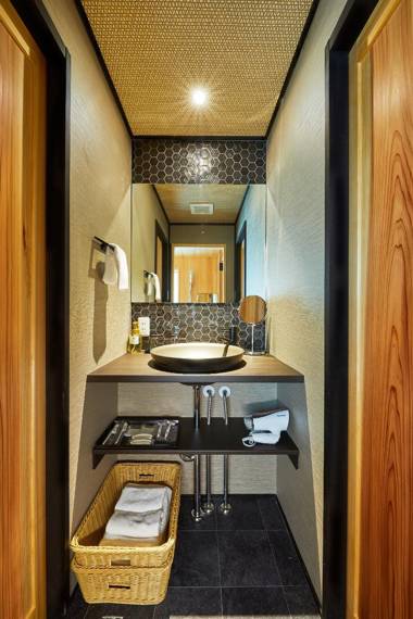 Rinn Shijo Takasegawa North