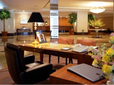 Kobe Bay Sheraton Hotel & Towers