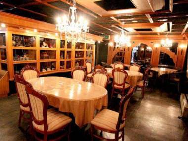 Business Hotel Kind Hope AI