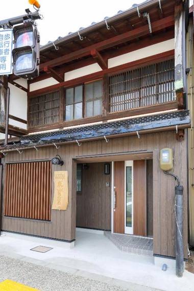 Higashiyama Chitaru in Kanazawa