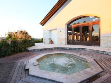 Southern Cross Resort