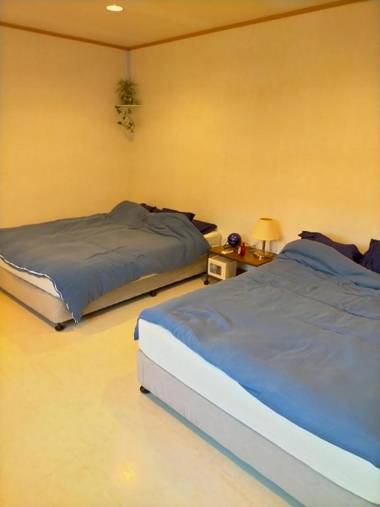 Cheers チアーズ 離島ﾀｰﾐﾅﾙ歩4分 ﾌﾟﾛｼﾞｪｸﾀｰ有 WiFi無料 ﾀﾞｰﾂ有 無料P2台分付