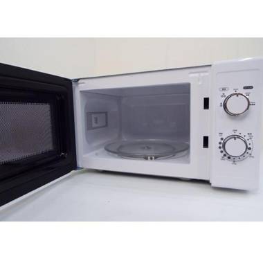 4 blocks to PeaceParkHugeprovide 4 free bikes