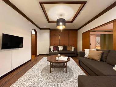 bHotel908 Minute walk from Miyajima Pier for 11ppl