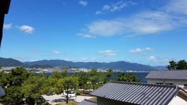 bHotel908 Minute walk from Miyajima Pier for 11ppl