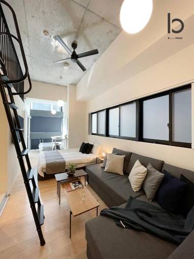 1 Bedroom with Loft Good For 7PPL Close To Peace Park
