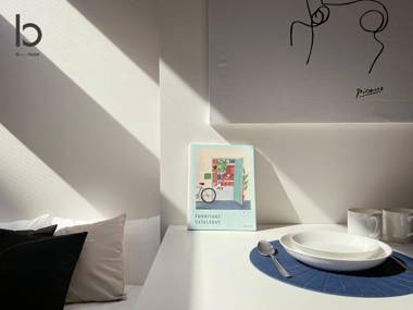 New 1 BR apt 5 mins to peace park with loft and balcony Good for 7PPL