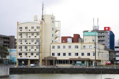 Handa Station Hotel