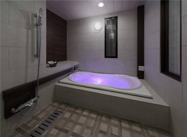 HOTEL SWEET SEASON-L