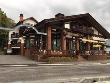 Hotel Shirakabako Sakaeen