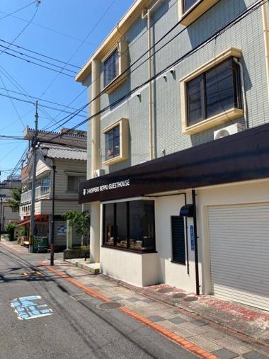 J-Hoppers Beppu Guesthouse ジェイホッパーズ別府ゲストハウス