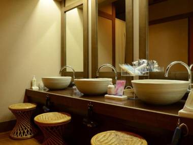 Atami Onsen Sakuraya Ryokan