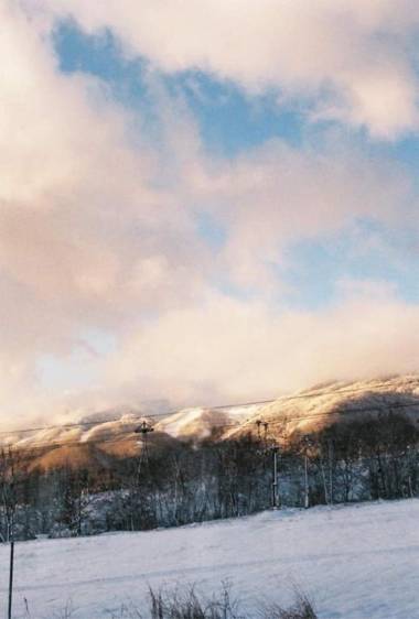 Sunshine Hakuba Ski-to-door