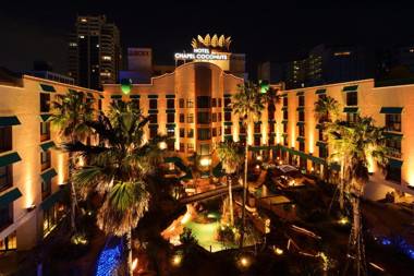 Fukuoka Chapel Coconuts Hotel Ipolani