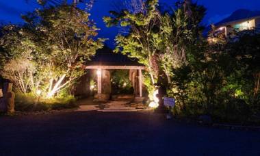 Yufuin Besso Shikisai Hotel