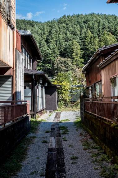 Classic Japan Living Miuraya