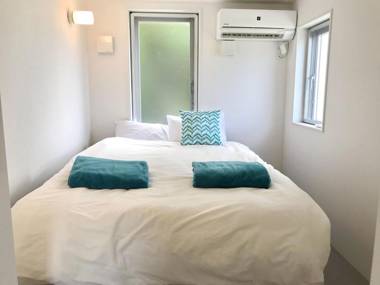 Front Field 瀬名波