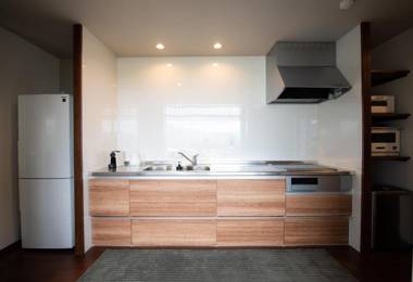 Koti Yamanakako next to Hananomiyako Kouen